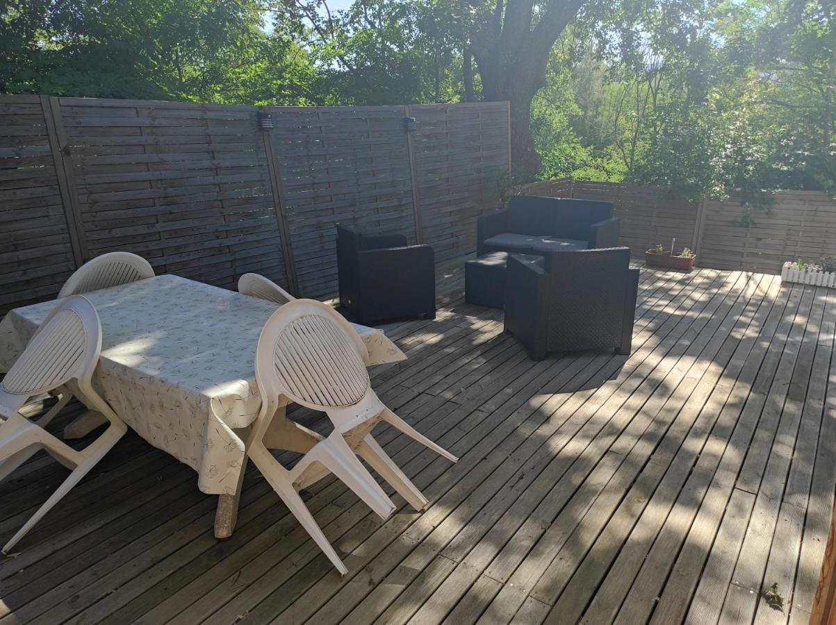Apartement 'Les Lavandes" Rdc 2Ch - Terrasse Et Parking A Lurs Exterior photo